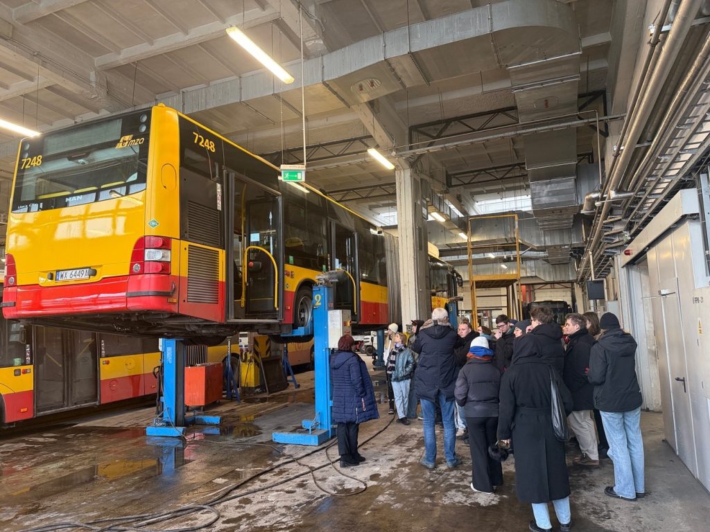 studenci w MZA Kleszczowa
